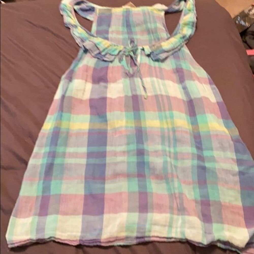Plaid Tank Top
Old navy Summer Tank Top
Size Medium
Lightweight vaca tank
